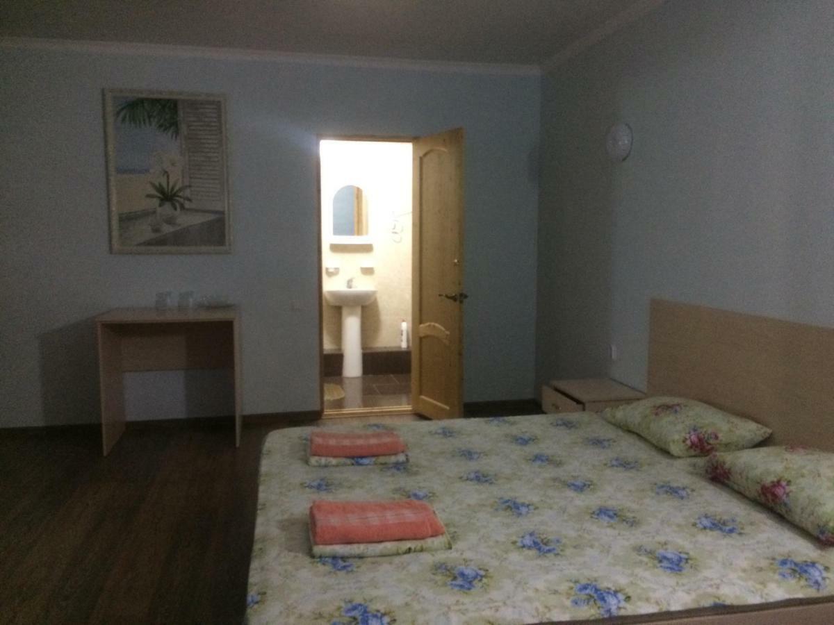 Hotel 777 Gudauta Kültér fotó