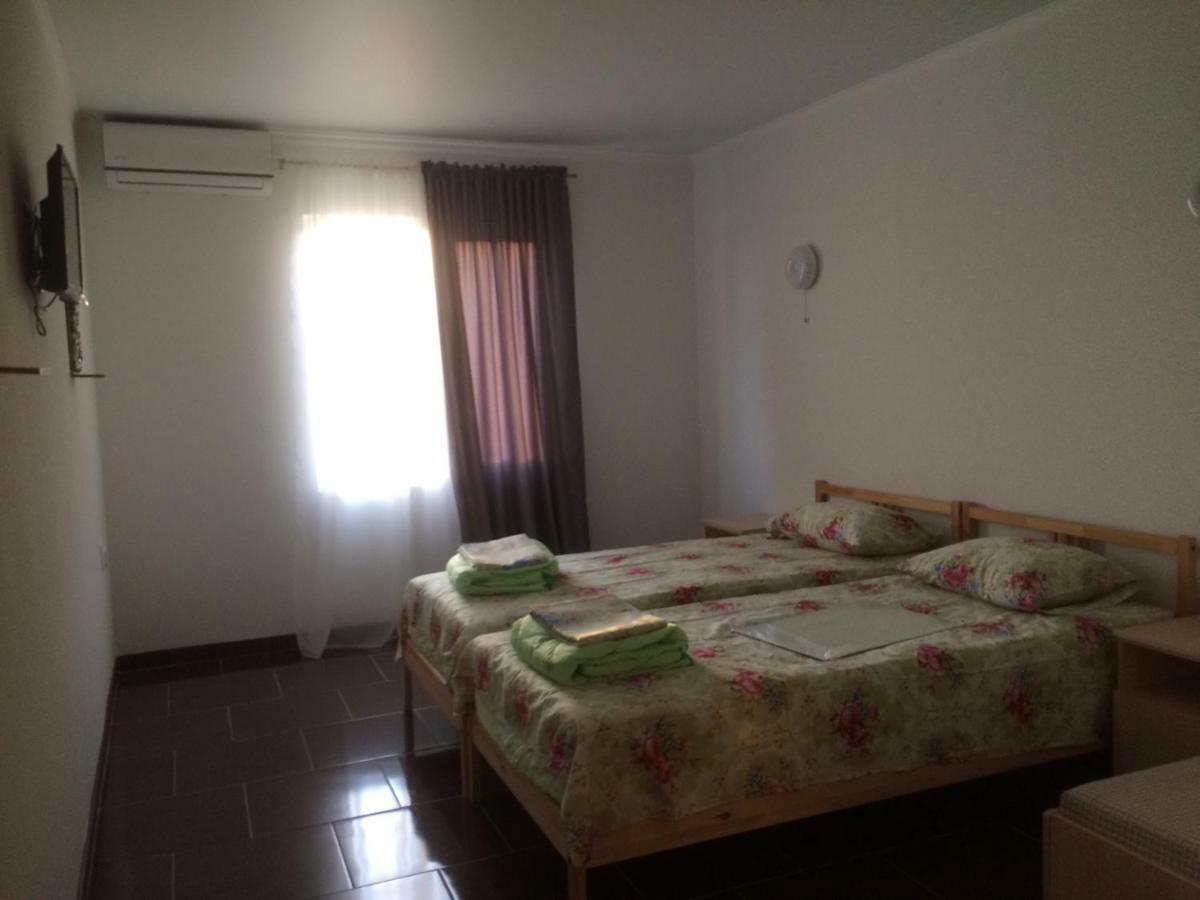 Hotel 777 Gudauta Kültér fotó