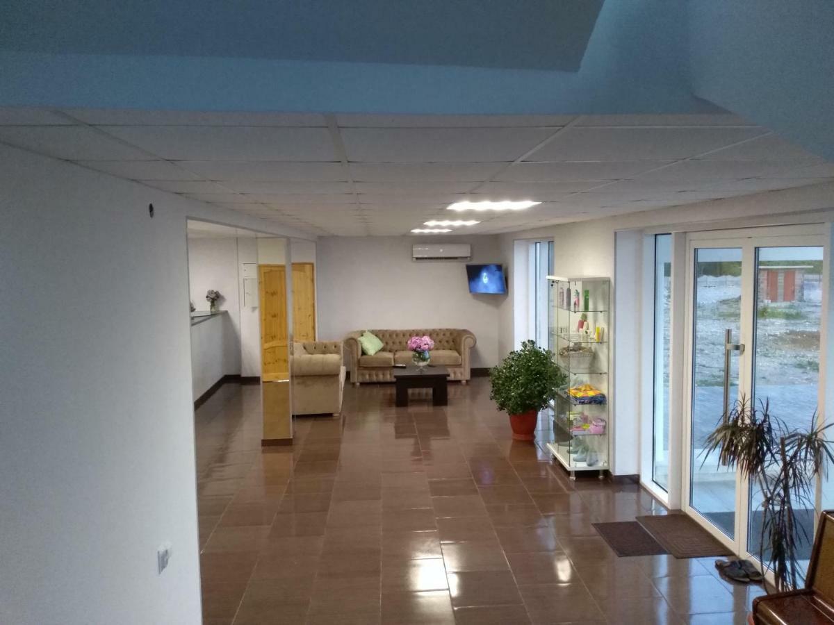 Hotel 777 Gudauta Kültér fotó